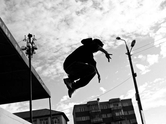 Ksiądz buduje „Parkour Park”