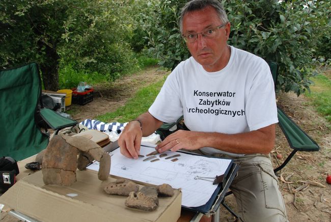 Badania archeologiczne w Złotej