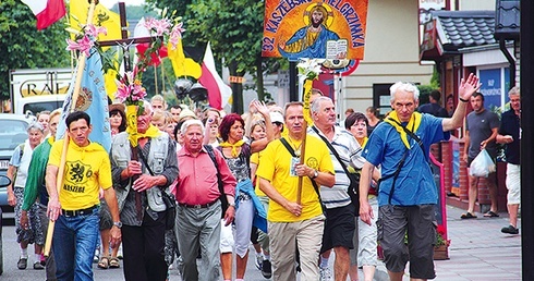 Pierwszego dnia pielgrzymki Kaszubi przeszli aż 38 kilometrów. Na dłuższy odpoczynek zatrzymali się w Jastarni 