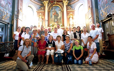  Grupa pielgrzymów którzy pierwsi przeszli fragment  lubelskiej Drogi św. Jakuba