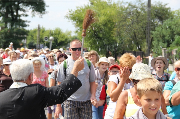 68. Pielgrzymka Rybnicka - dzień 1. - Kamień, Książenice