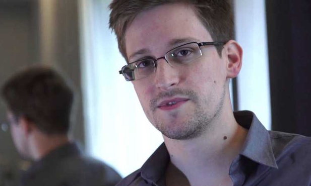 Snowden otrzymał azyl
