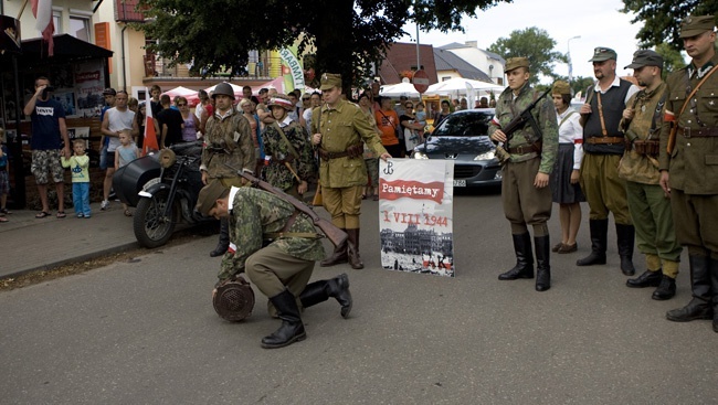 Rocznica powstania warszawskiego w Dąbkach