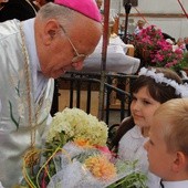 Eucharystii w Miedniewicach przewodniczył bp Józef Zawitkowski