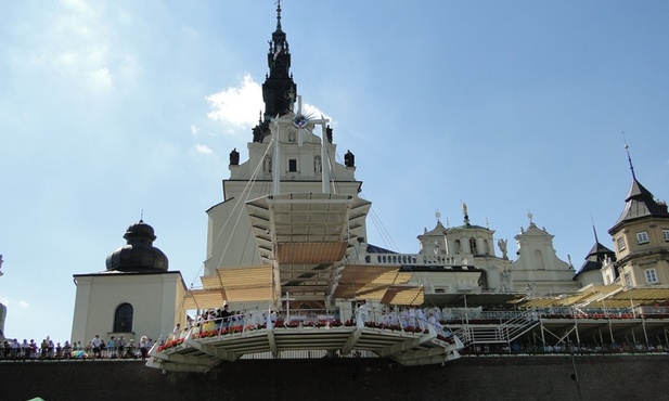 Tysiące pielgrzymów na Jasnej Górze