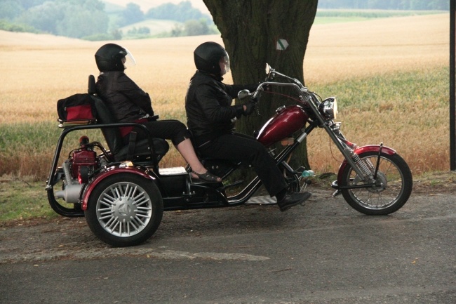 Motocykliści na Górze św. Anny