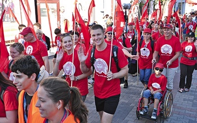 Entuzjazm i radość pierwszego dnia, mimo tegorocznego skwaru, nie opuszczały pielgrzymów na całej trasie