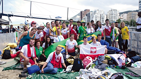  Gliwicka grupa z przyjaciółmi z São Paulo po ogłoszeniu, że kolejne ŚDM będą w Krakowie