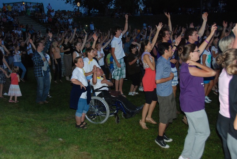 Osiemnastka w Makowie