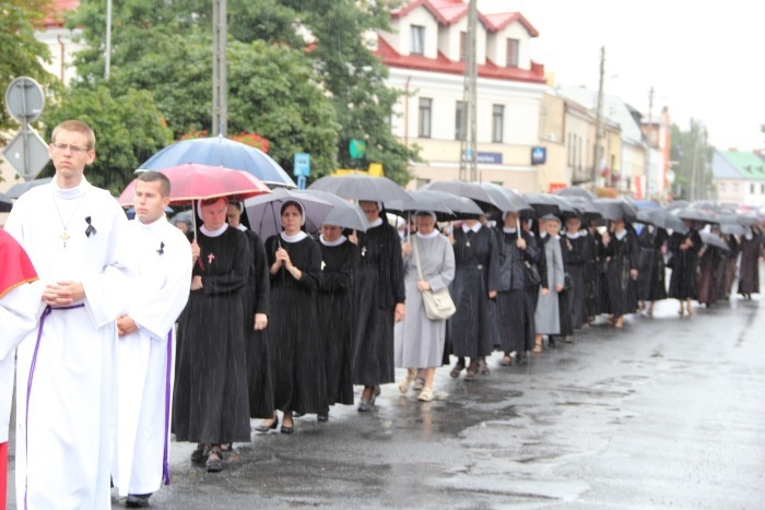 Pogrzeb ks. prał. Mieczysława Iwanickiego