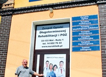  Na razie w dawnej szkole działają przychodnie, jest szansa, że w tym roku powstanie tu hospicjum