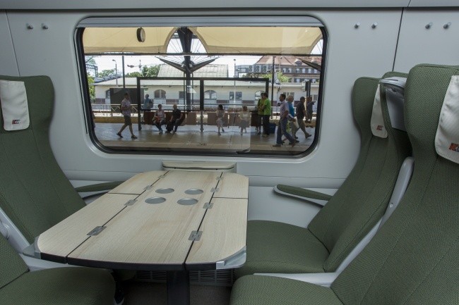 Pendolino przyholowane do Polski