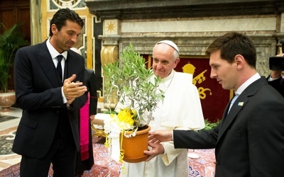 Messi i koledzy u papieża