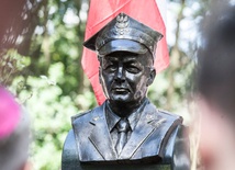 Gen. Gągor upamiętniony w Ossowie