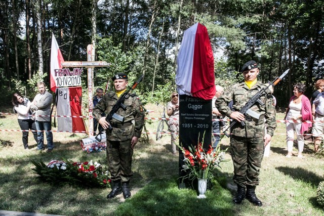 Popiersie gen. Gągora w Ossowie