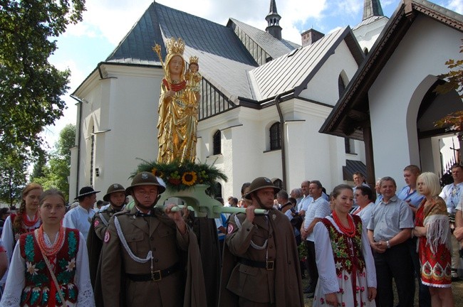 We wszystkim, czego tknie człowiek