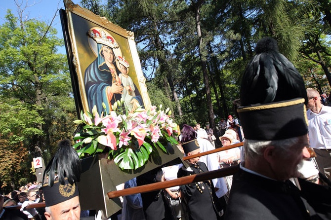 18.08.2013 r. Pielgrzymka kobiet do Piekar Śląskich, cz. 1.