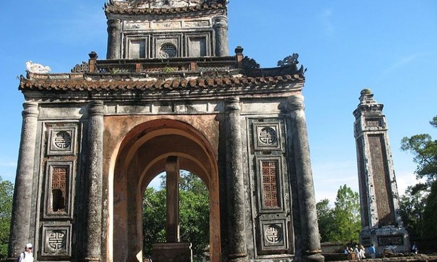 Polski MSZ da 120 tys. zł na pomnik zabójcy chrześcijan