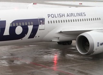 KE pyta o plan restrukturyzacji LOT-u