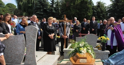 Śp. Antonina Małysiak spoczęła na starym cmentarzu parafialnym w Oświęcimiu