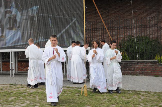 Eucharystia przed jasnogórskim szczytem