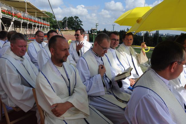 Eucharystia przed jasnogórskim szczytem