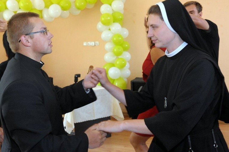 S. Maria Gabriela – przyjęcie