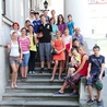  Tu chwilę po zwiedzaniu radomskiego Muzeum im. Jacka Malczewskiego. Wspólna fotografia specjalnie dla czytelników „Gościa Niedzielnego”