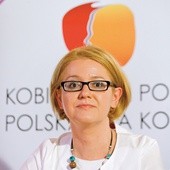 Projekt opracowany przez minister ds. równości Agnieszkę Kozłowską-Rajewicz zakładał, że działania wszystkich ministerstw musiałyby być zgodne z ideologią gender. Na szczęście ministerstwa nie poparły go