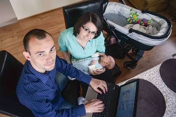 Kamil i Kasia Lipińscy są rodzicami od 2 miesięcy. Jeszcze przed urodzeniem synka założyli blog rodzicielski „280 dni”