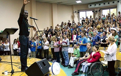 Tak przed rokiem uczestnicy warsztatów gospel ćwiczyli pod okiem Wayna Ellingtona