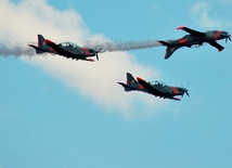 Zespół Akrobacyjny ORLIK dał popis umiejętności i precyzji na tegorocznym Air Show