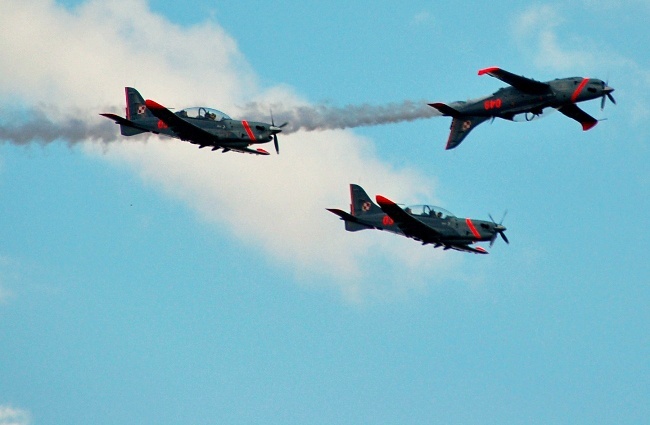 Zespół Akrobacyjny ORLIK dał popis umiejętności i precyzji na tegorocznym Air Show