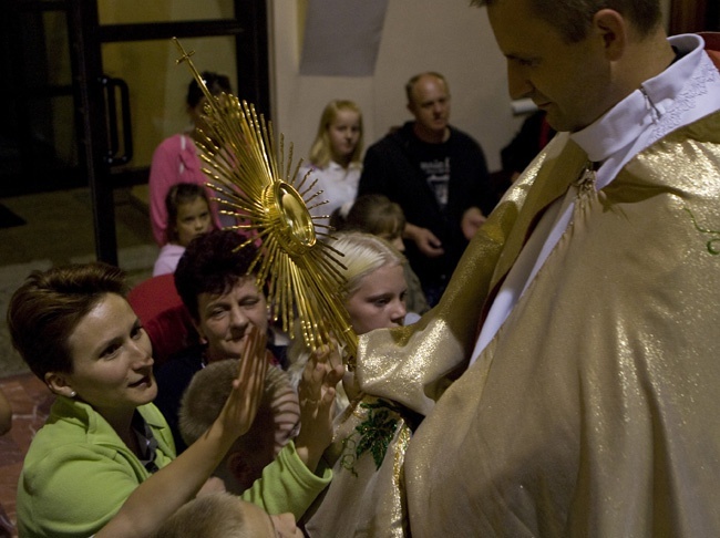 Słupsk: Adoracja podczas Wieczoru Chwały