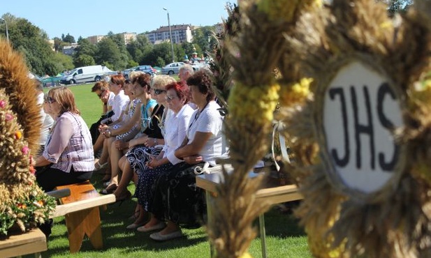 Dożynkowe wieńce zostały poświęcone i wybrano z nich najpiękniejsze.