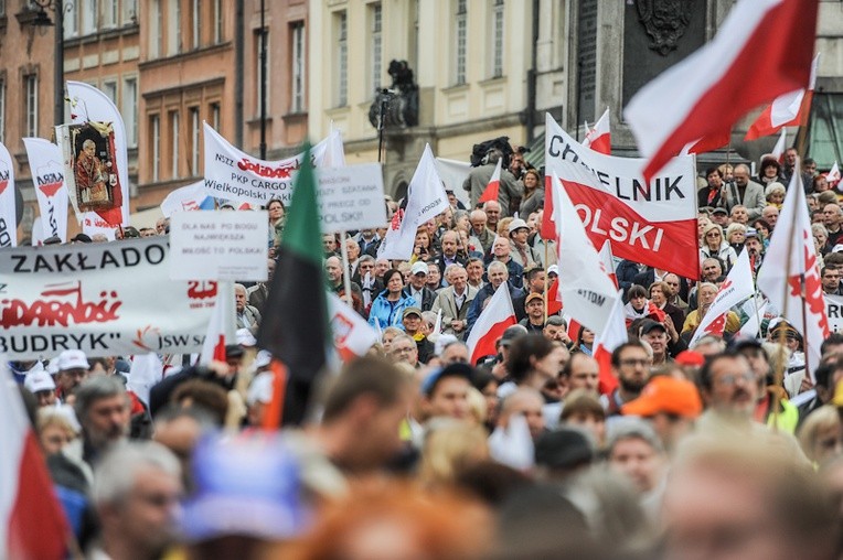 Marsz Gwiaździsty - kolorowy i stanowczy