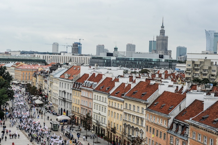 Marsz Gwiaździsty - kolorowy i stanowczy