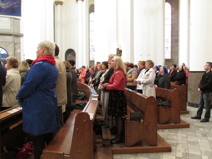 Katecheci w katedrze w Katowicach