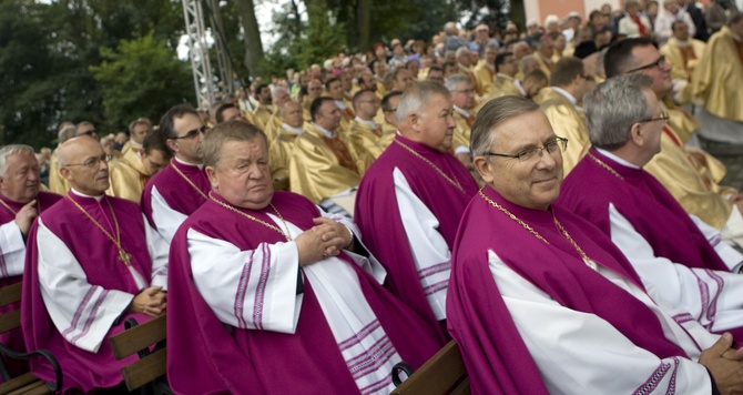 Wielkie święto u Skrzatuskiej Pani cz. 1