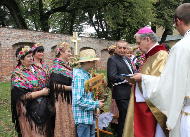 Diecezjalne dożynki w Rudach