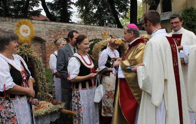 Diecezjalne dożynki w Rudach