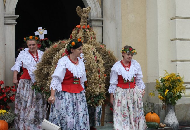 Diecezjalne dożynki w Rudach