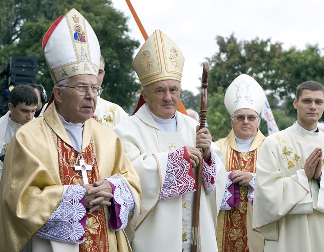 Wielkie święto u Skrzatuskiej Pani cz. 2