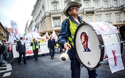  Związkowcy protestowali na ulicach i w miasteczku namiotowym przed sejmem