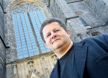 – Sądzę, że poznałem większość zakamarków świdnickiej katedry  – mówi Mariusz Barcicki