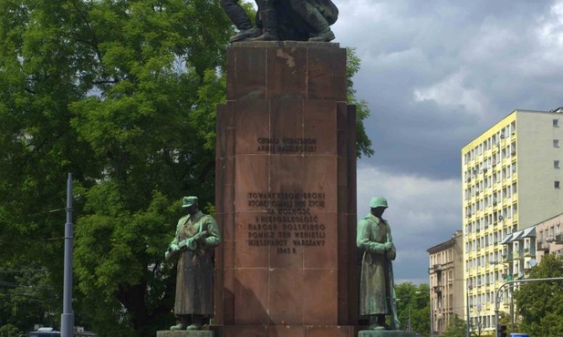Warszawiacy przeciw komunistycznym reliktom