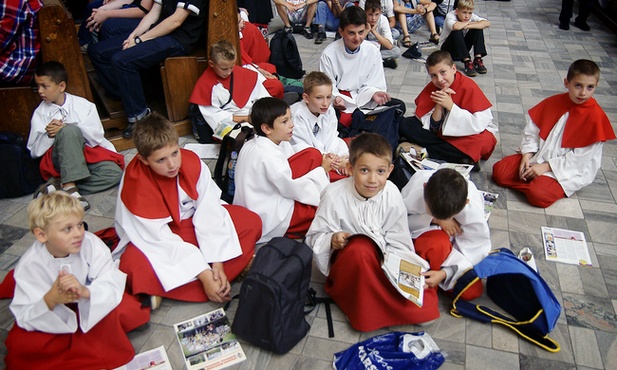 Ministranci Witosa na pielgrzymce