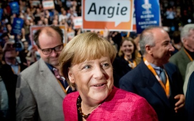 Merkel i Steinbrueck walczą do końca 