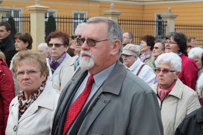 Procesja z relikwiami śś. Stanisława i Doroty