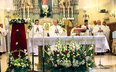 Uroczystej Mszy św. przewodniczył abp Józef Kowalczyk